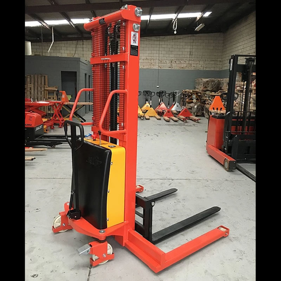 Semi Electric Straddle Stacker 1500kg 3500mm Lift | Brick Cages | Brick ...